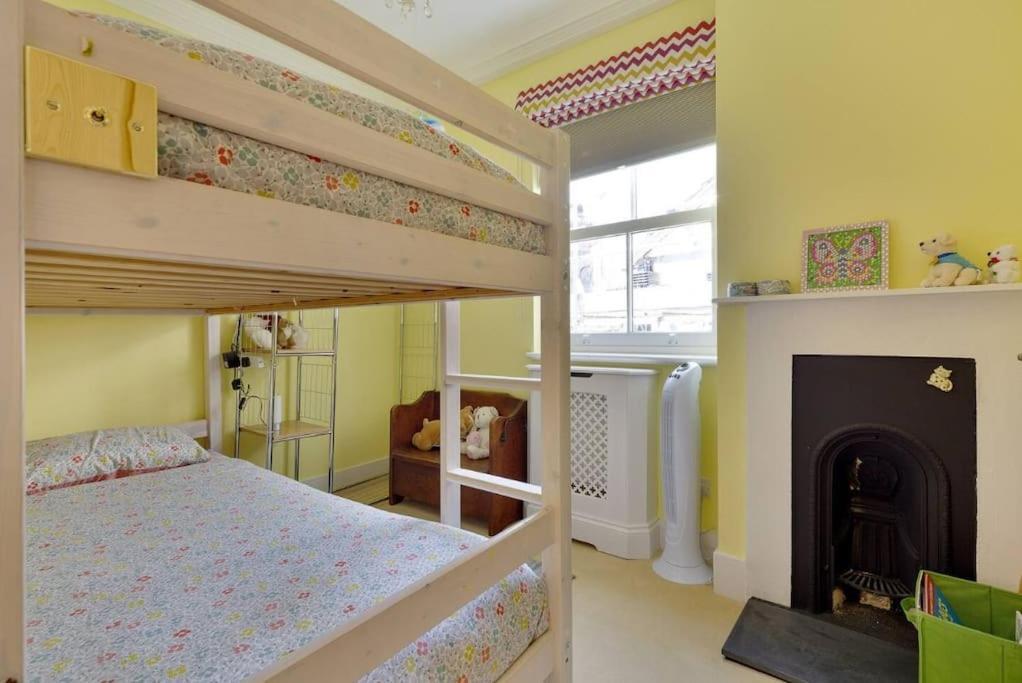 Windsor/Legoland/Ascot Charming 3Br Home In Centre Eksteriør bilde